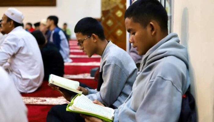 Jemaah dari Luar Kota Ramei datang Beri’tikaf di Masjid Agung Manarul ‘Ilmi Islamic Centre Padang Panjang
