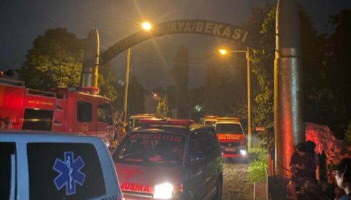 BREAKINGNEWS: Gudang Amunisi TNI AD di Ciangsana Bogor Meledak