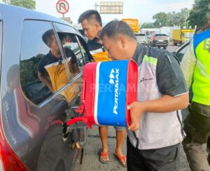 187 Mobil Mogok Kehabisan Bensin di Tol Selama Arus Balik, Untung Ada Motorist Pertamina!