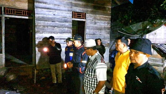 Selain Talamau, Banjir Juga Menyeret Rumah Warga di Ujung Gading Pasaman Barat