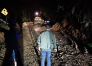 Rawan Longsor, Pemudik Diimbau Hati-hati Melintasi Jalan Kelok Aie Nagari Andaleh Tanah Datar