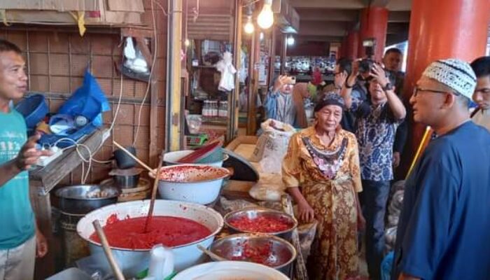 2 Hari Jelang Lebaran, Harga Cabai “Memedas” di Pasar Raya Padang