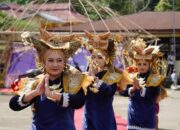 1.000 Rakik Maco Katumba dan Tari Masal Meriahkan “Sumarak Labuah Babudayo” di Tanah Datar