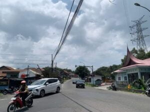Berkat Sistem One Way, Arus Balik di Jalur Bukittinggi-Padang Terpantau Lancar di Padang Panjang