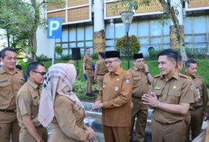 Hari Pertama Masuk Kerja Pasca-Lebaran, Tak Ada ASN yang Bolos di Pemko Padang