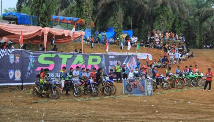 Crosser dari Berbagai Daerah Tampil di Bupati 1 Motocross & Grasstrack RRT Air Haji Open 2024 Pasaman Barat