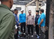 Bupati Tanah Datar Santuni 3 Keluarga Korban Kebakaran Rumah Petak di Limo Kaum