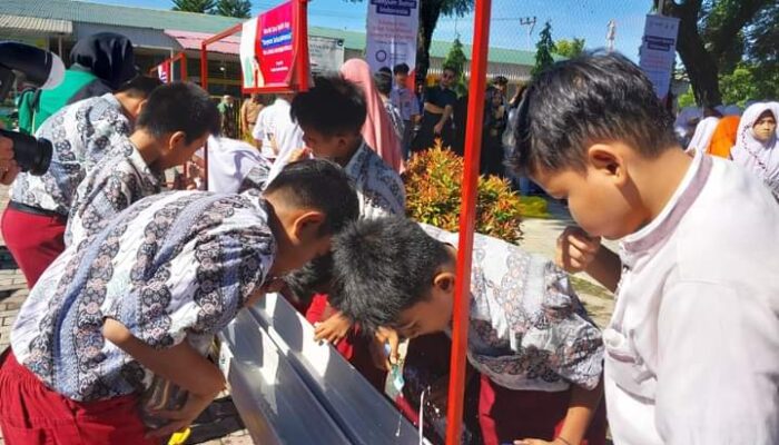 Rayakan WOHD 2024, Ribuan Pelajar Kota Padang Kampanyekan Cara Menjaga Kesehatan Gigi dan Mulut