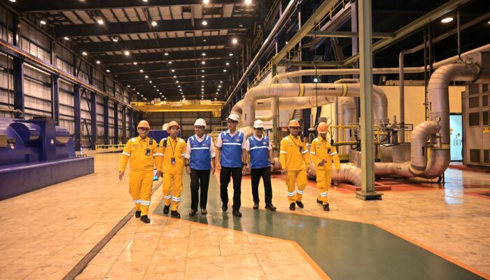 Cek Sejumlah Pembangkit, Dirut PLN Pastikan Lebaran Terang Benderang Hingga Pelosok Negeri