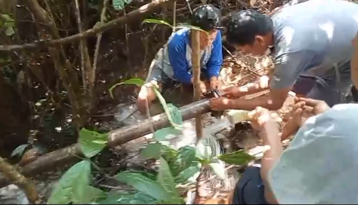 BUMDes Batu Jonggi Kumanis Gerak Cepat Perbaiki Pipa Air Bersih di Jorong Tanjung Alam