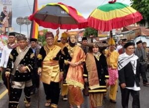 Batagak Penghulu, Walikota Padang Hendri Septa Sandang Gelar Adat “Datuak Alam Batuah”