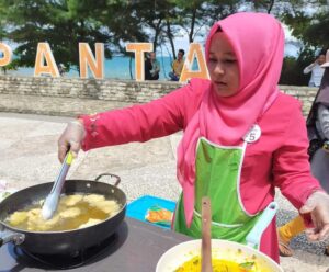 Juara Tingkat Kota, Tiga Kecamatan Ini Wakili Padang Lomba Memasak Serba Ikan Sumbar 2024