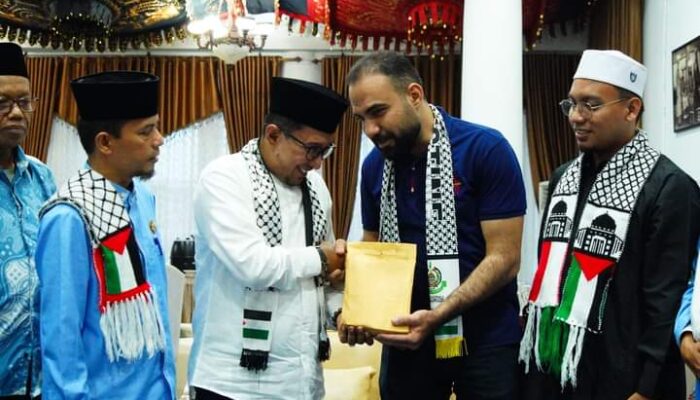 Terima Bantuan dari Tanah Datar, Abu Umar Al Faruq Sampaikan Kondisi Terkini Palestina