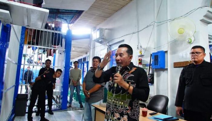 Motivasi Warga Binaan Lapas IIB Batusangkar, Bupati Eka Putra: Dunia Belum Kiamat, Mari Bangkit!