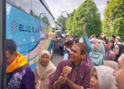 Dilepas Walikota Hendri Septa, Tangis Haru Iringi Keberangkatan 1.244 Calon Haji Kota Padang