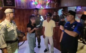 Belum Berizin, Tempat Hiburan Malam di Balai Gadang dan Simpang Taruko Ditutup Satpol PP Padang