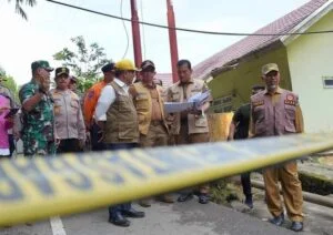 Tinjau Jalan Longsor di Lubuk Mata Kucing, Pemko Padang Panjang Ajukan Perbaikan ke BNPB
