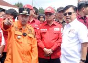 Ketua PMI Jusuf Kalla Kunjungi Korban Galodo di Canduang Agam