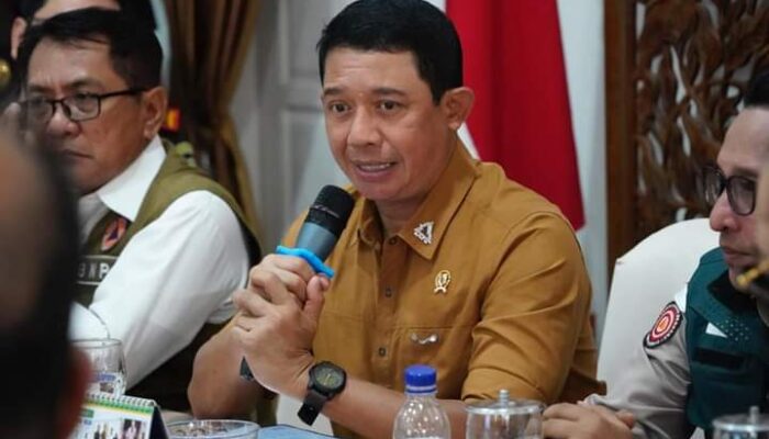 Kepala BNPB Apresiasi Gerak Cepat TNI/Polri, BUMN, Pemda dan Relawan Bantu Korban Galodo Sumatera Barat