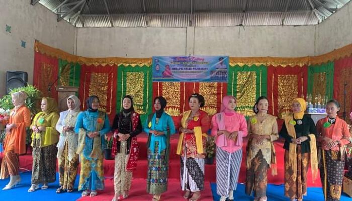 Semarak! Nagari Pujorahayu Pasaman Barat Gelar Lomba Fashion Show Bagi Ibu-ibu PKK