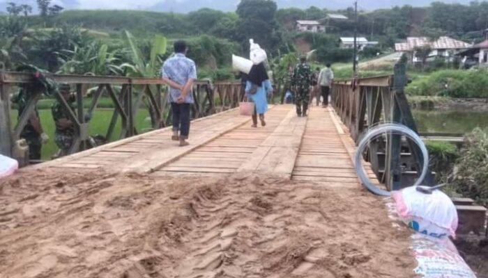Dari 23 Jembatan Putus di Tanah Datar, 10 Diantaranya Sudah Dibangun Jembatan Darurat