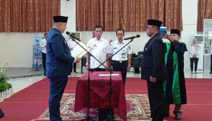 Yosefriawan Dilantik Jadi Pejabat Sekda Kota Padang