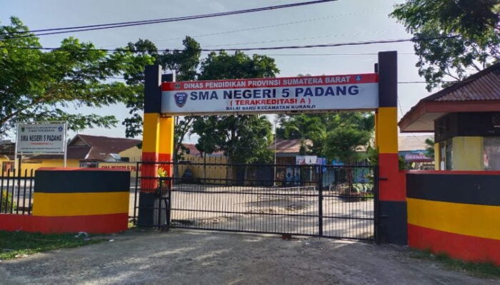 Perpustakaan SMAN 5 Padang Terbaik II di Sumatera Barat