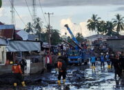 103 Travo Tumbang Akibat Galodo Agam-Tanah Datar, PLN Gerak Cepat Pulihkan Listrik Masyarakat