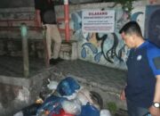 Tak Ada Jeranya, Pol PP Padang Kembali OTT Empat Pelaku Pembuang Sampah di Jalan Adinegoro Tabing