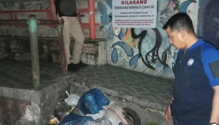 Tak Ada Jeranya, Pol PP Padang Kembali OTT Empat Pelaku Pembuang Sampah di Jalan Adinegoro Tabing