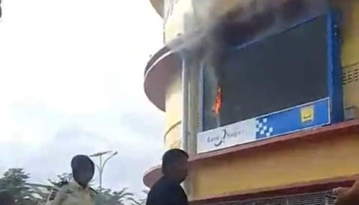 Videotron Terbakar, Pasar Rakyat Kota Pariaman Nyaris Dilalap Api