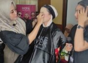 Istri Satpol PP Padang Dilatih Merias Wajah, Hasilnya Menakjubkan!