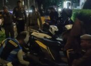 Inilah Akibat Parkir Sembarangan di Kota Padang, Sejumlah Kendaraan Digembosi Aparat