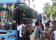 Setiap Hari, 400 Lebih Lansia Naik Trans Padang Gratis