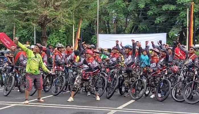 Ribuan Peseda Meriahkan HJK Ke-355 di Ajang Padang Gowes Adventure 2024