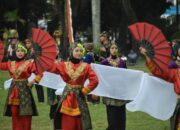 Keren! Parade Senja Hibur Warga Kota Padang saat Upacara Penurunan Bendera 17 Agustus