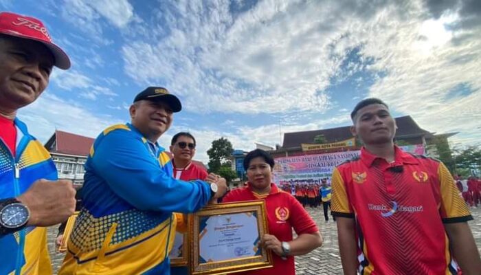 HAORNAS 2024: Pemko Padang Beri Penghargaan Kepada 19 Atlet Peraih Medali PON XXI Aceh – Sumut