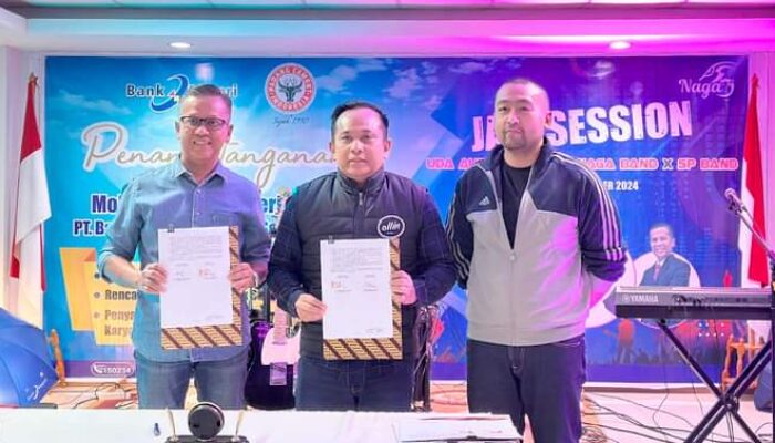 Bank Nagari Berikan Kredit Konsumtif Karyawan dan Danai Proyek Strategis Yayasan Semen Padang