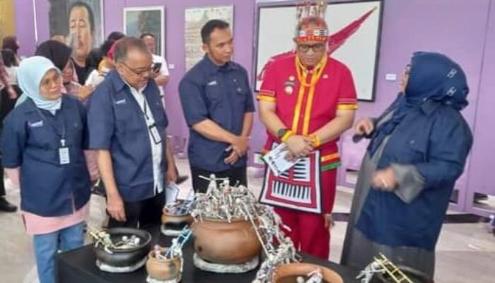 Karya Seniman Rusia, Perancis dan India Semarakan Pameran Seni Internasional “Beyond The Logic” di UNP