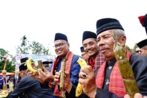 Meriah! Pjs Bupati Tanah Datar Apresiasi Semarak Festival Budaya 1500 Lamang Kujuik di Nagari Batipuh Ateh