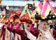 FOTO-FOTO: Semarak Festival Budaya 1500 Lamang Kujuik, Dari Tari Massal Anak Nagari Hingga Pameran Kuliner Tradisional