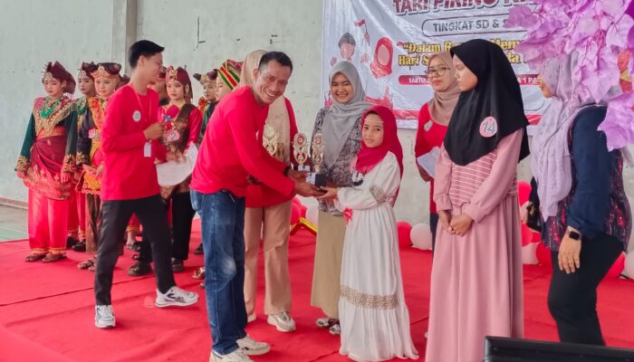 Athira L Ramadian, Siswa SDN 03 Alai Raih Juara 2 Festival Lomba Puisi Antar SD se-Kota Padang