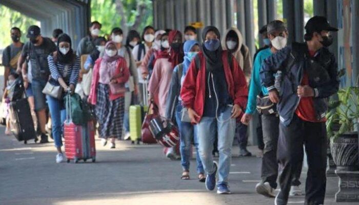 Ribuan Warga Jakarta Pilih “Hengkang” ke Luar Kota Jelang Pemilihan Gubernur