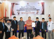 KPU Kota Pariaman Tetapkan Yota Balad-Mulyadi Walikota dan Wakil Walikota Terpilih Periode 2025-2030