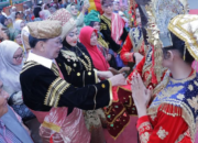 Bupati Hendrajoni Apresiasi Acara Bakhatib Adat di Nagari Baruang-Baruang Balantai