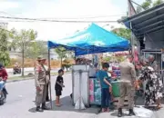Satpol PP Padang Sita Lapak PKL yang Berjualan di Fasum dan Badan Jalan