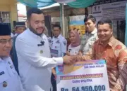 Lebaran Usai, Insentif Guru TPQ/TPA, RT/RW dan Kader Posyandu di Padang Cair