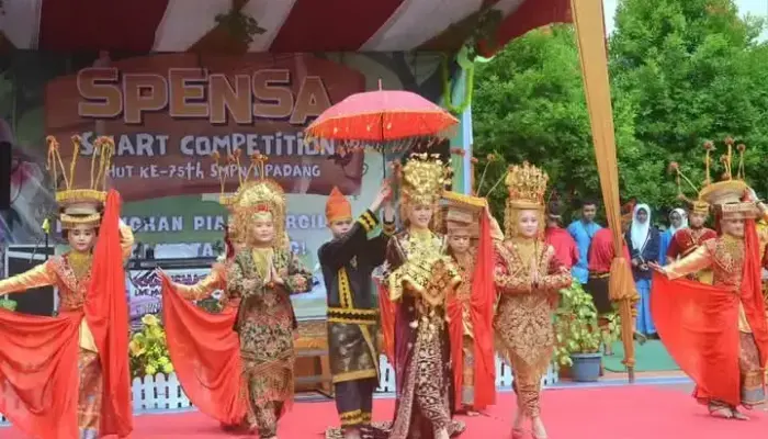 SMPN 1 Padang Kembali Gelar Spensa Smart Competition 2025