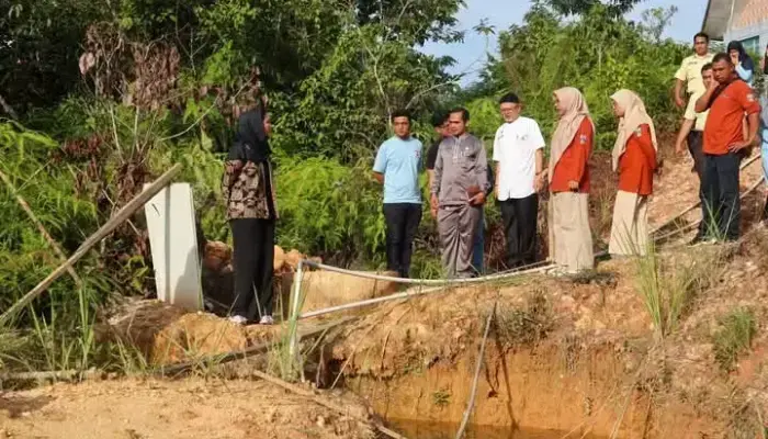 Geram! Bupati Dharmasraya Temukan Bau Tak Sedap Serta Sumber Air Tak Layak di RSUD Sungai Dareh