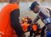Diduga Tak Bisa Berenang, Bocah 11 Tahun Ditemukan Meninggal Dunia di Dasar Sungai Simpang Kalumpang